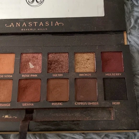 ABH palette - Picture 3 of 4